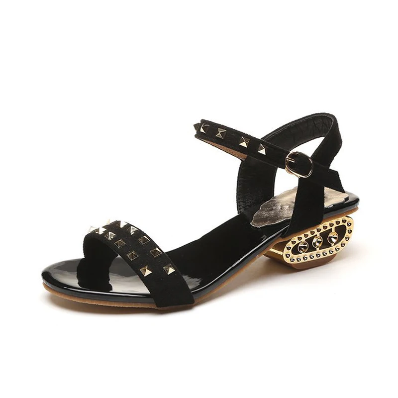 

Fashion Women Sandals Classic Crystal Fretwork Heels Rivets Strap Comfort Back Pad Summer Ladies Casual Shoes Peep Toe Sandalias