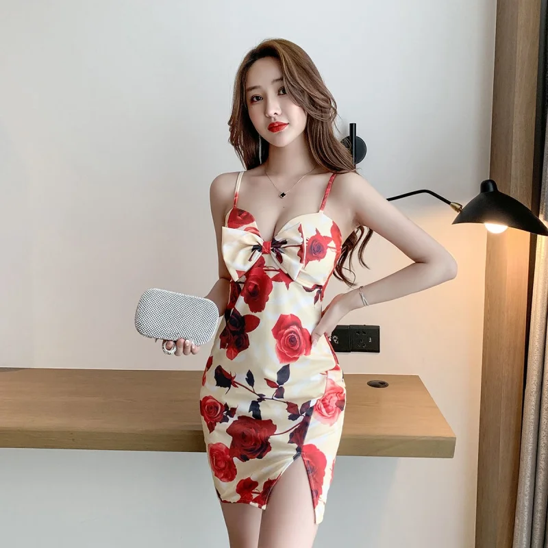 Женское платье на бретельках Young Gee пикантное платье-футляр без бретелек с бантом