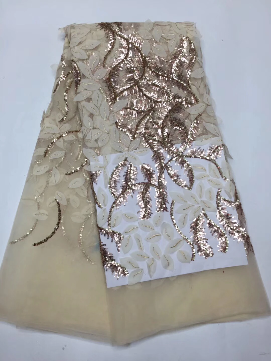 

African Lace Fabric with Sequins 450*135CM 2018 Hot Sequin Fabric High Quality Tulle Sequins Lace Fabric for Evening Dresses