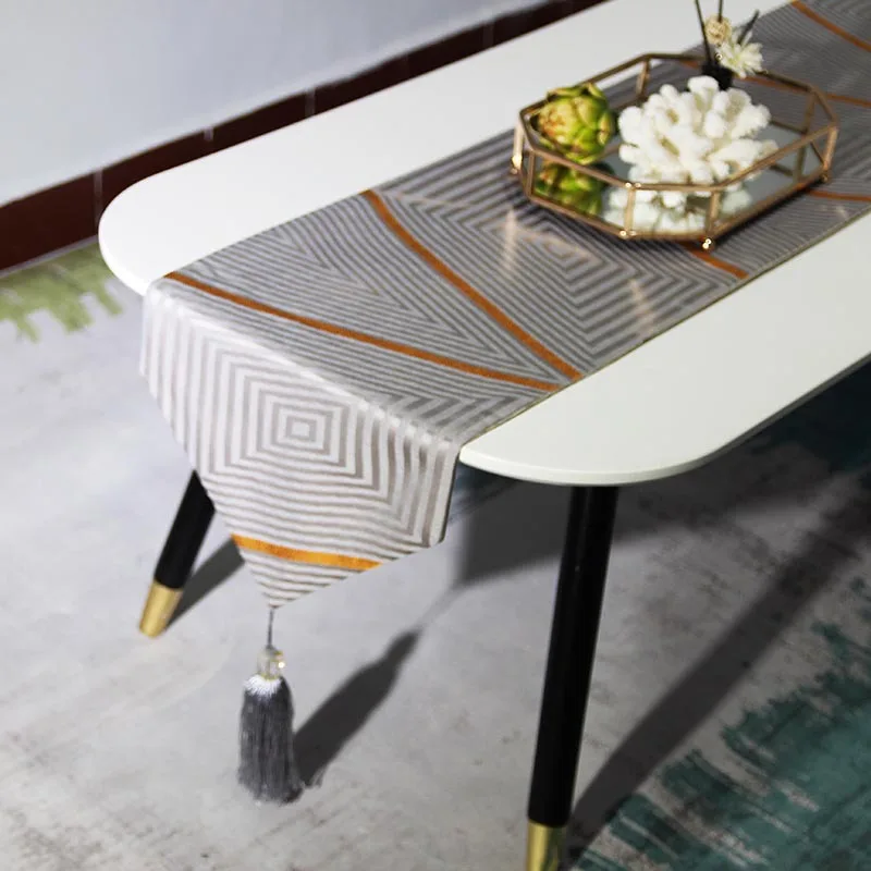 

New Simple Style Premium Table Runner with Handmade Tassel Classical Retro Tea Table Cloth Luxury Table Cloth Table Flag