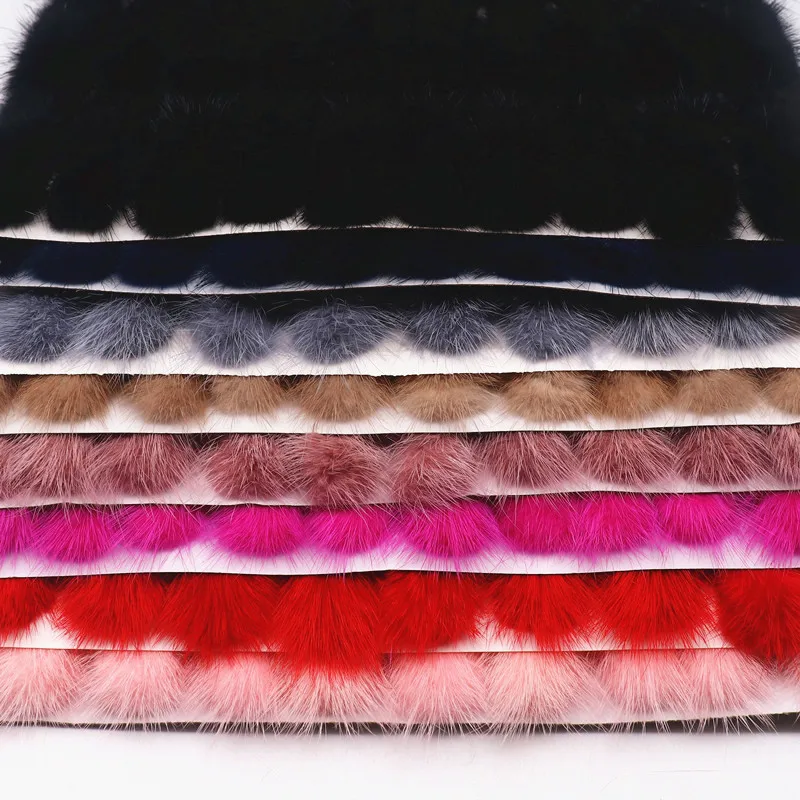 Помпон из меха норки 3 х7 см с бантом