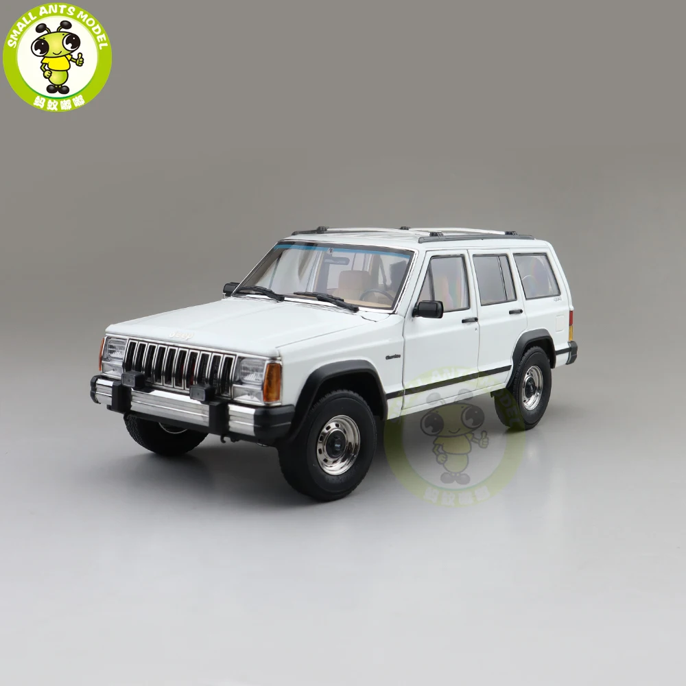 

Литой автомобиль JEEPXJ Cherokee XJ 1/18, подарки для мальчиков и девочек