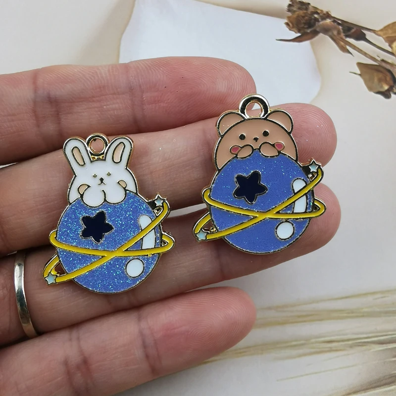 10 шт. металлические подвески в виде мультяшных героев эмалированный кролик