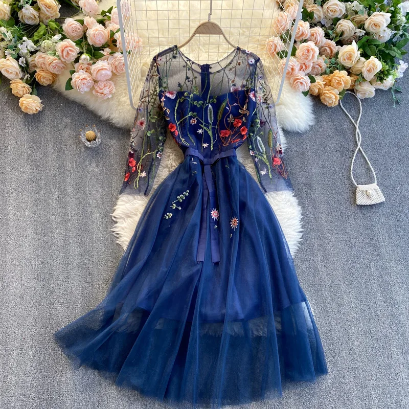 Цветочной вышивкой в винтажном стиле Вечерние вечерние Макси платье для женщин