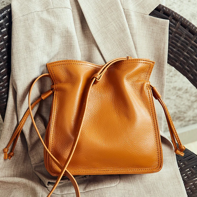 

Genuine leather bag women new Korean version bucket bag female head layer cowhide shoulder bag messenger bag wild large capacity