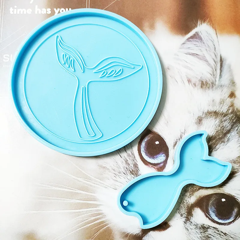 

Lydia Crystal Resin Epoxy Mermaid Round Keychain Fish Tail Cushion Mould DIY Pendant Mould Silicone Mould Bright Handmade