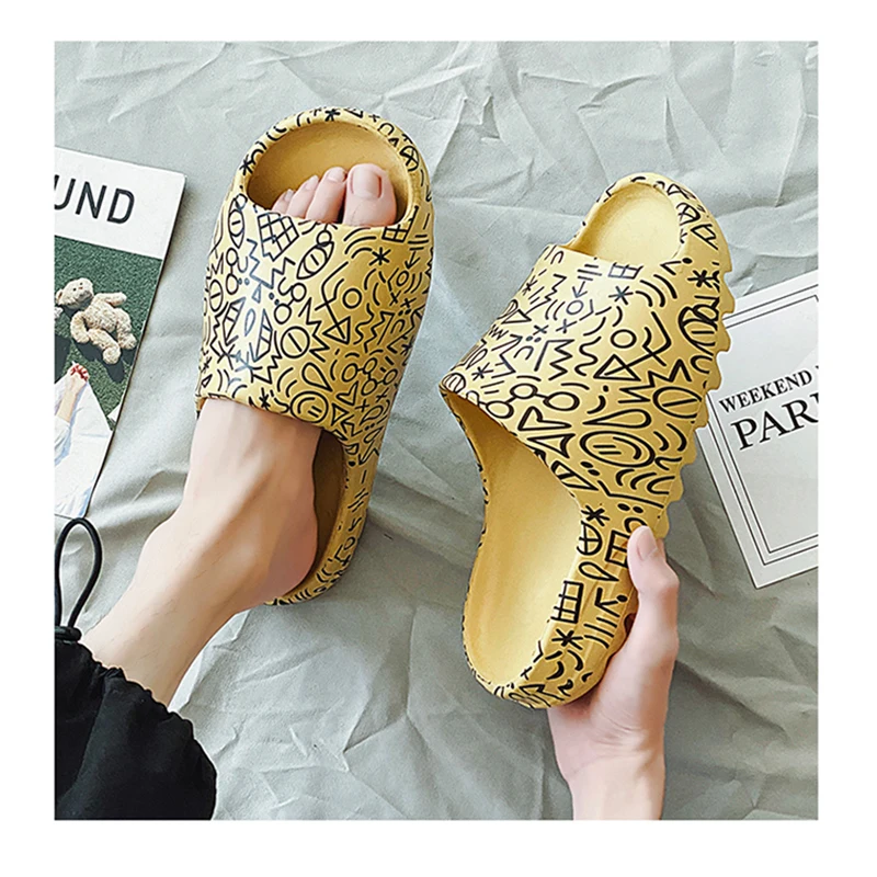 

Ladies Indoor Slippers Neutral Outdoor Beach Surfing Sandals Bathroom Cartoon Casual Slippers Couple Non-slip Deodorant Shoes