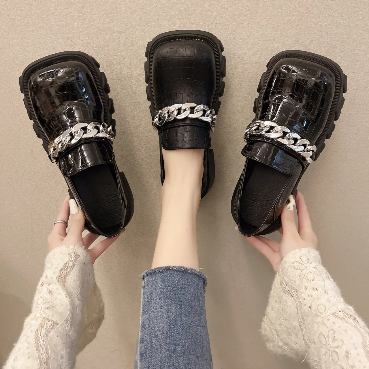 

New Autumn Platform British Style Small Leather Shoes Women Metal Chain Thick Heel Thick Sole Single Shoes Female Loafers