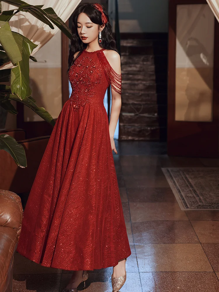 

Wine Red Halter Tassel Off Shoulder A Line Evening Dress Sexy Backless Bandage Slim Pageant Party Dress Toast Lange Jurk