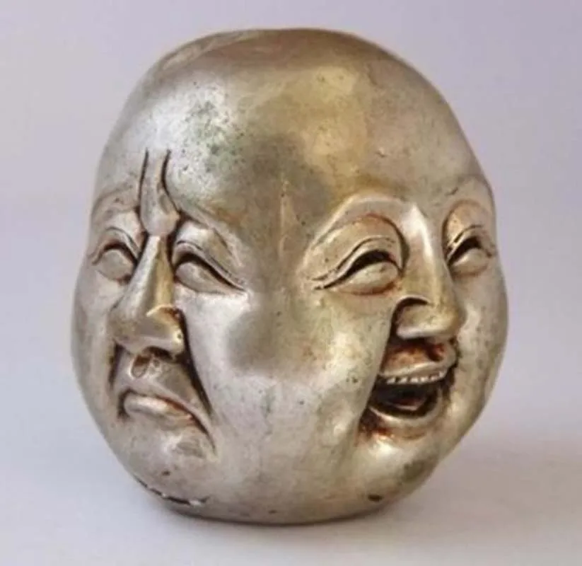

CHINESE OLD WHITE COPPER CARVED BUDDHA HEAD STATUE