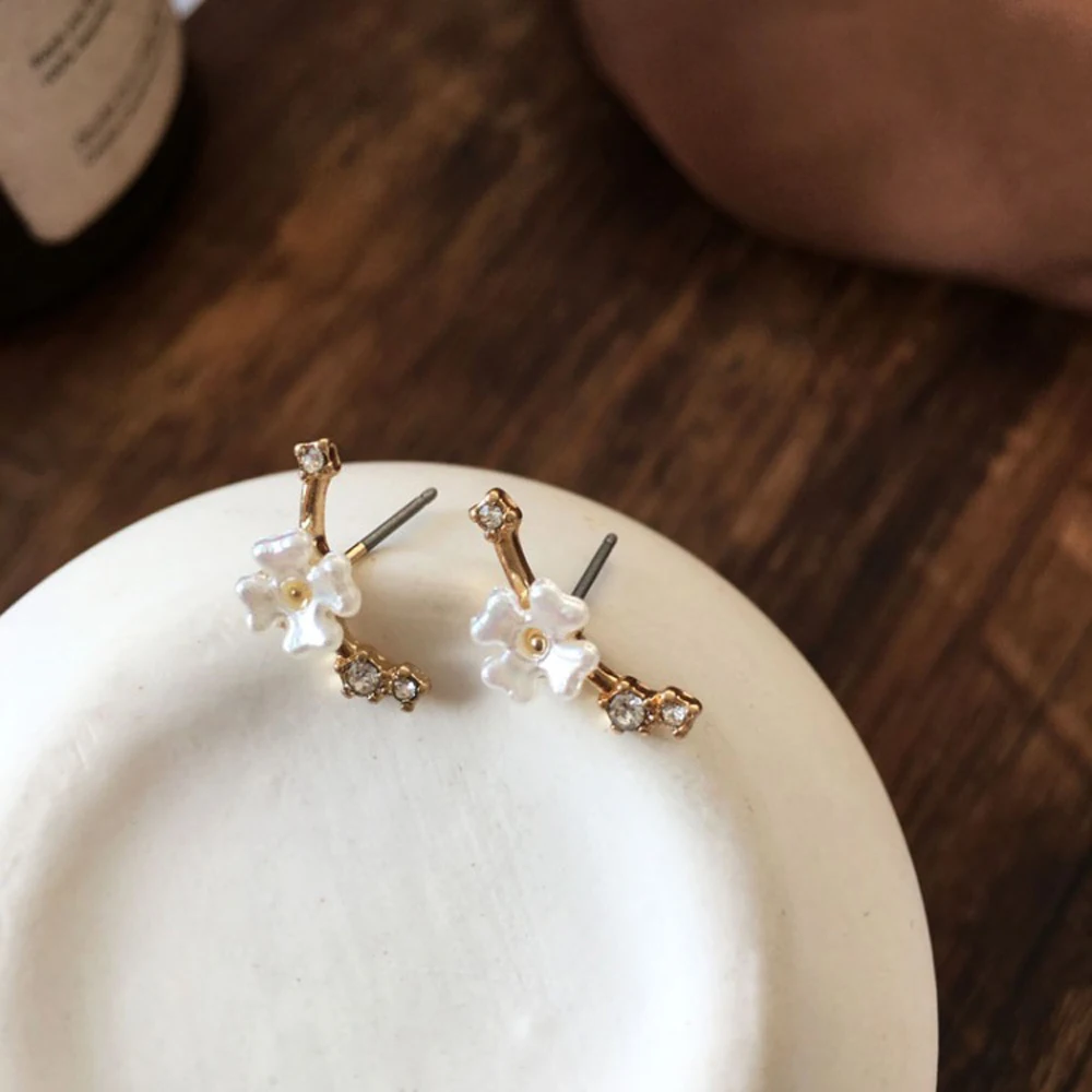 

2021 Han Edition Stud Earrings Lovely Romantic Style Flower Shape Woman's Lovely Jewelry Gifts Earrings Valentine's Day Gifts