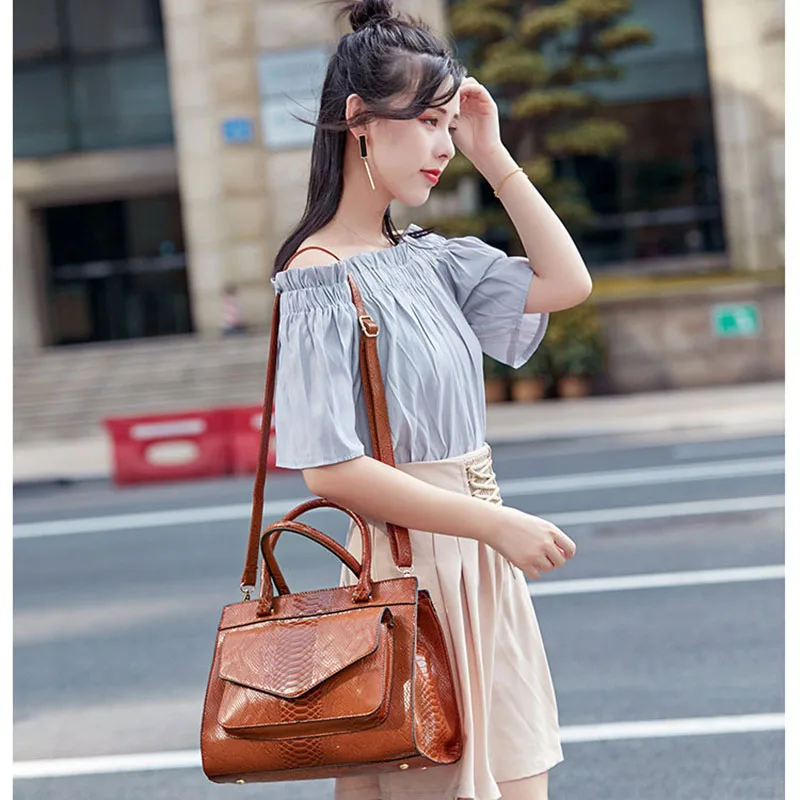 2020 женская сумка из змеиной кожи роскошная Брендовая кожаная с сумкой тоут