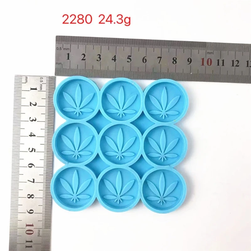 

DIY 9-Cavities Leaf Checkers Epoxy Resin Mold Pendant Decoration Silicone Mould