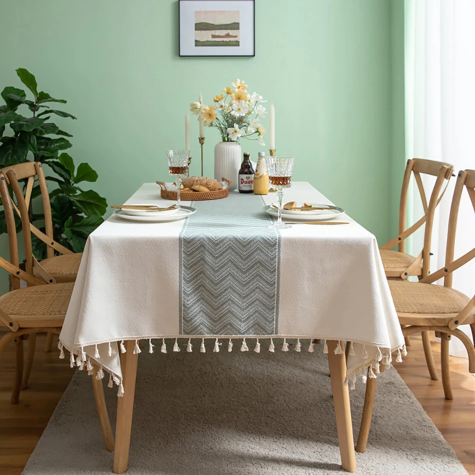 Скатерть с геометрическим рисунком волнистая кисточка полиэстер