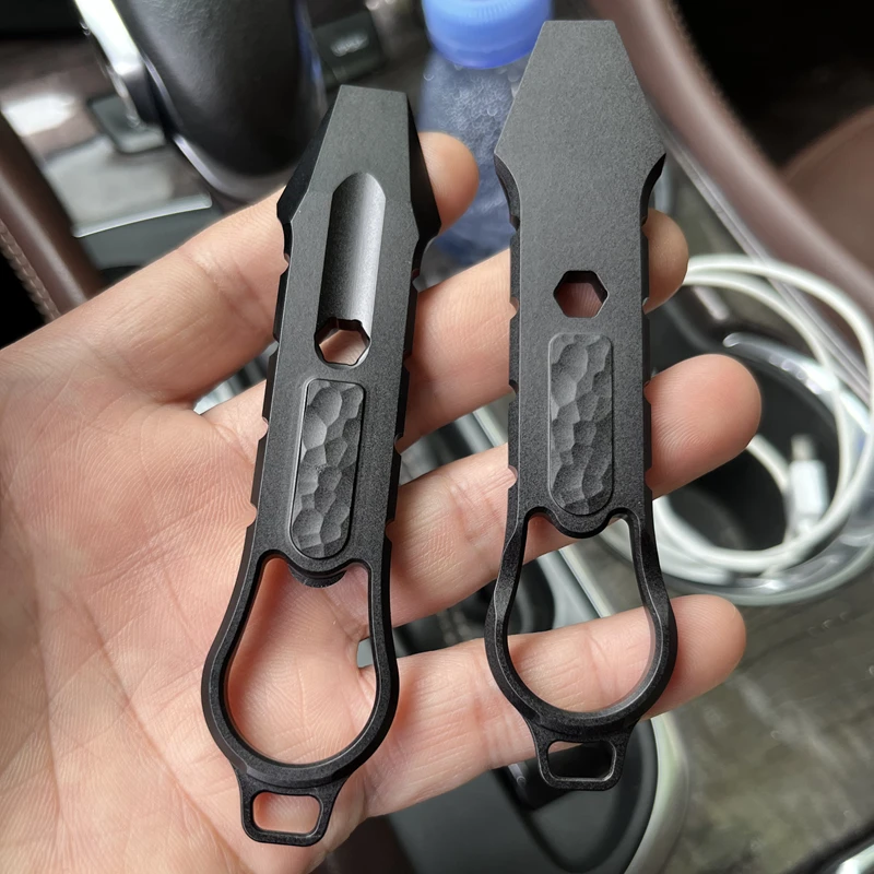 

Карманный Брелок TC21 из титанового сплава, мульти-инструменты для повседневного использования, набор ключей с открывалкой для бутылок, для к...