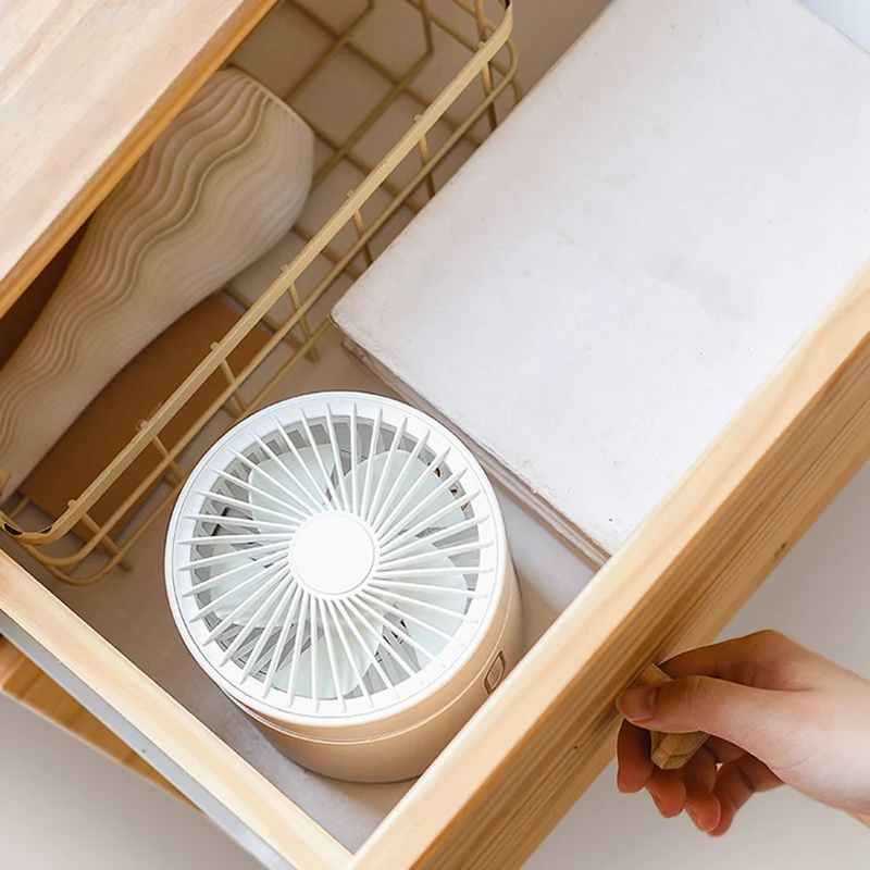 

Folding Humidifier Fan Desktop Can Shake Your Head Desktop Air Conditioning Spray Fan