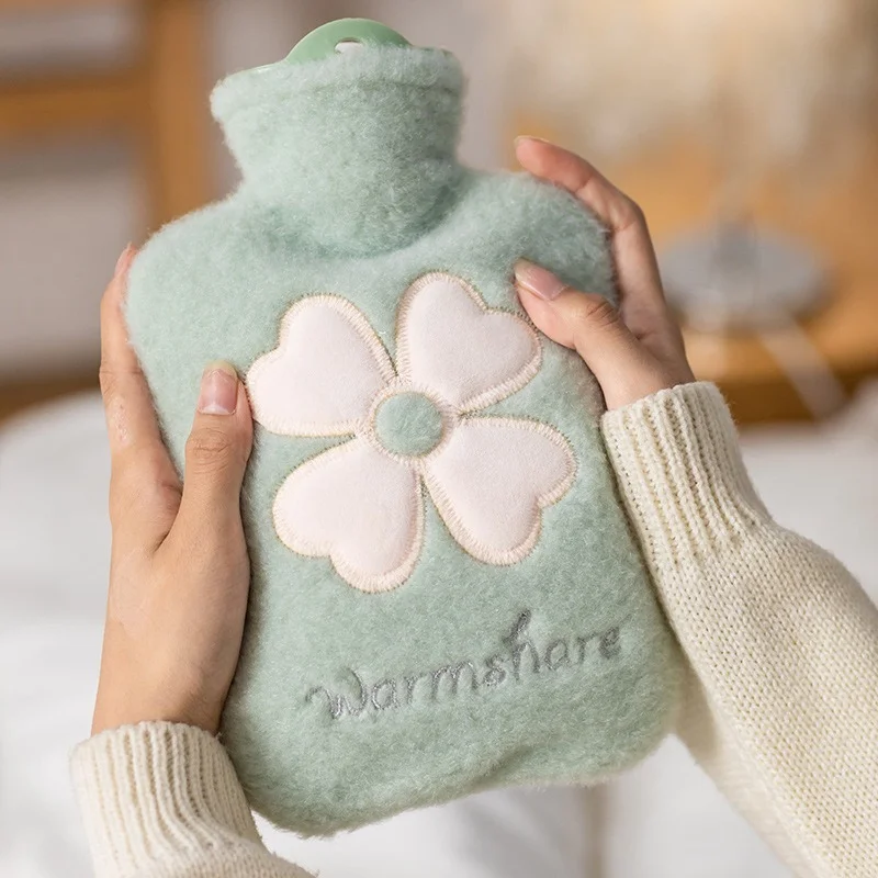 

New Plush Hot Water Bottle Explosion-proof Water Injection Bag Student Hand Warmer Cute Mini Hand Warmer Portable Packaging
