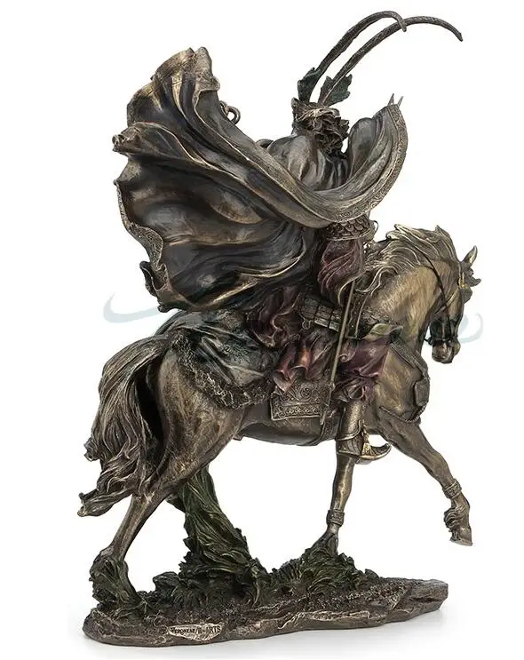 

Lu bu and diao chan statues of heroes of the three nations are protected by the genuine brand of veroni
