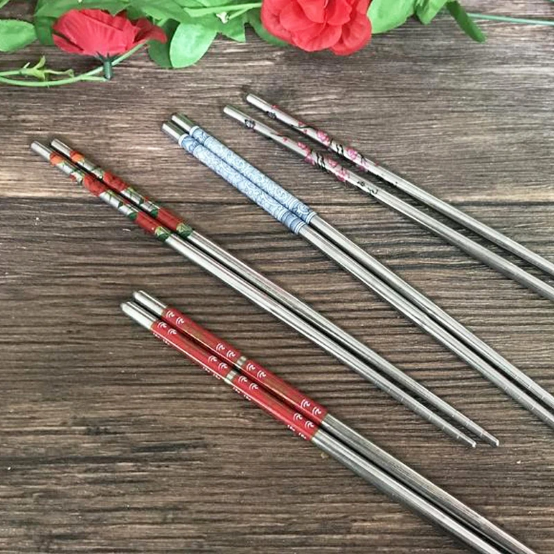 New 1 Pair Stainless Steel Chopsticks Length White Flower Patters Food Sticks Portable Reusable 23 cm Tableware | Дом и сад