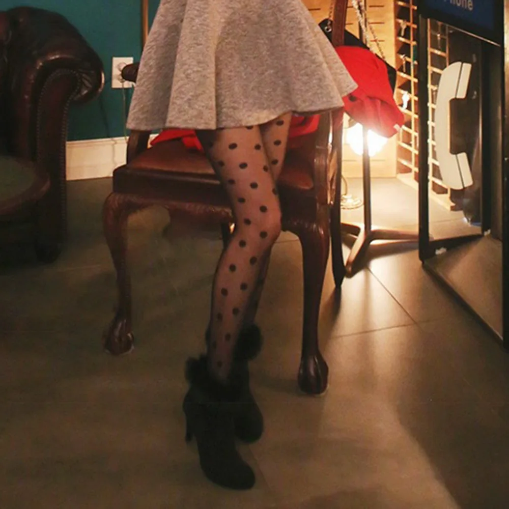 Женские колготки классические шелковые чулки в горошек. Дамские винтажные