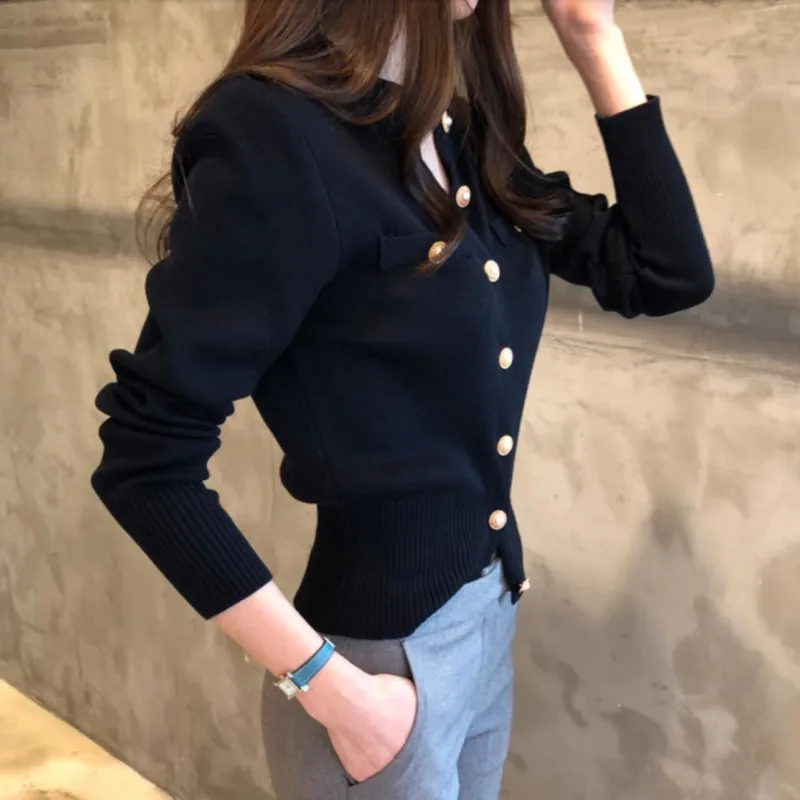 Женский трикотажный кардиган с круглым вырезом длинным рукавом| |