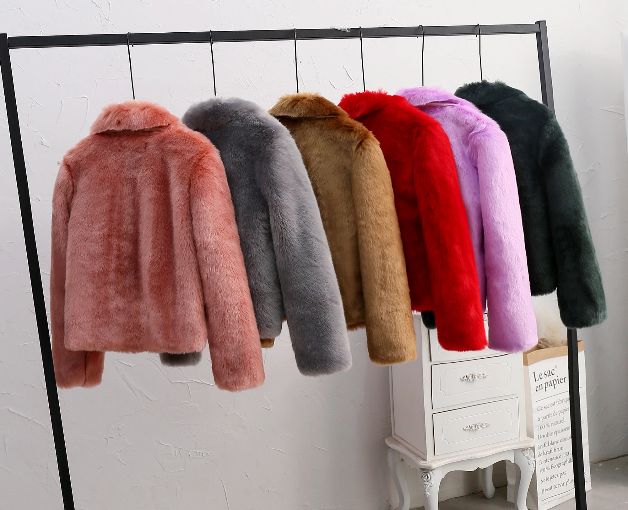 2019 зимние однотонные меховые куртки с отложным воротником Женская Повседневная