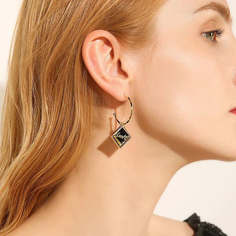 

Rhombus Geometric Asymmetric Letter High-end Earrings, Stylish Temperament 925 Silver Needle Niche Earrings Jewelry