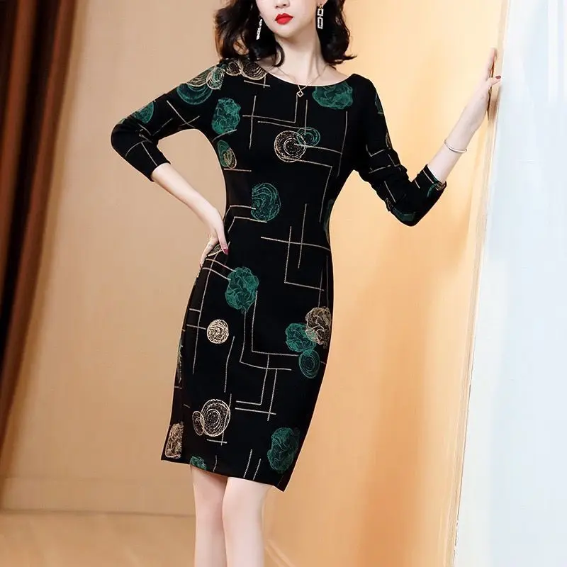 

2021 women's spring and summer new Korean version of long simple temperament slim size slim hip skirt