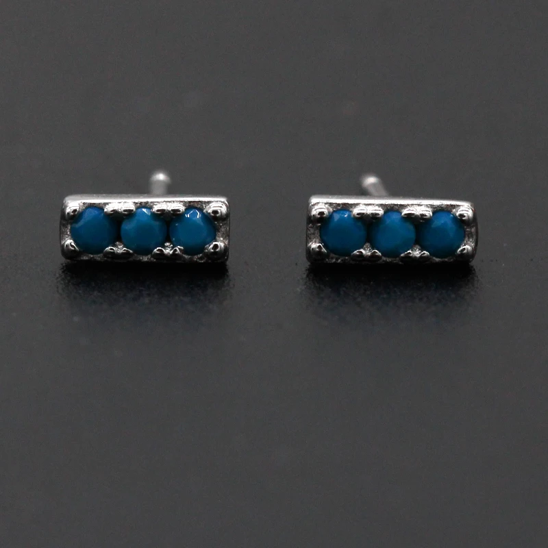 Серьги гвоздики из серебра 925 пробы с голубым камнем|Серьги-гвоздики| |