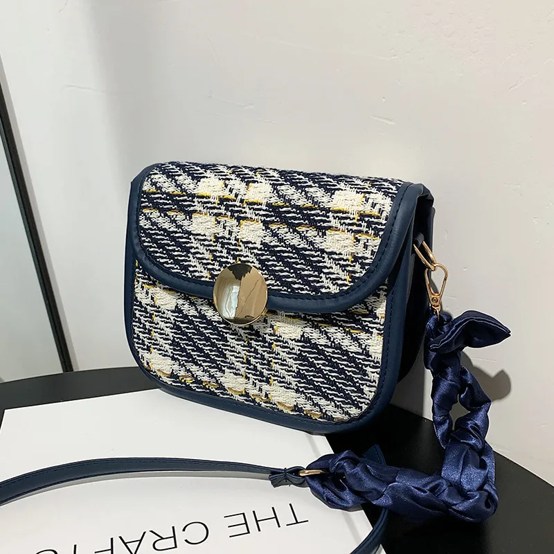 

Bag Vogue Of New Fund Of 2021 Autumn Single Shoulder bag. Lady Can Be Aslant Plaid Alar Bag Phone Bag Saddle Bag