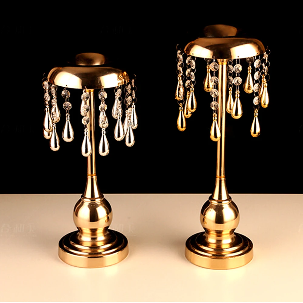 С украшением в виде кристаллов подсвечники металлический подсвечник Настольный