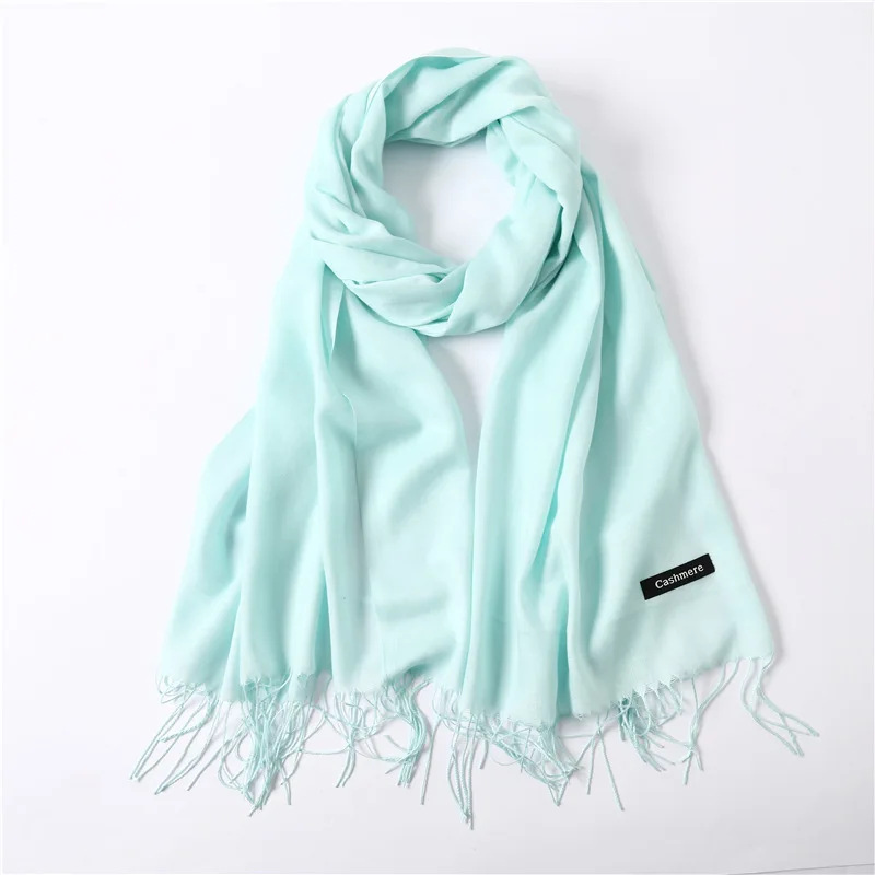 

The most popular scarf of 2021, with European and American elements
