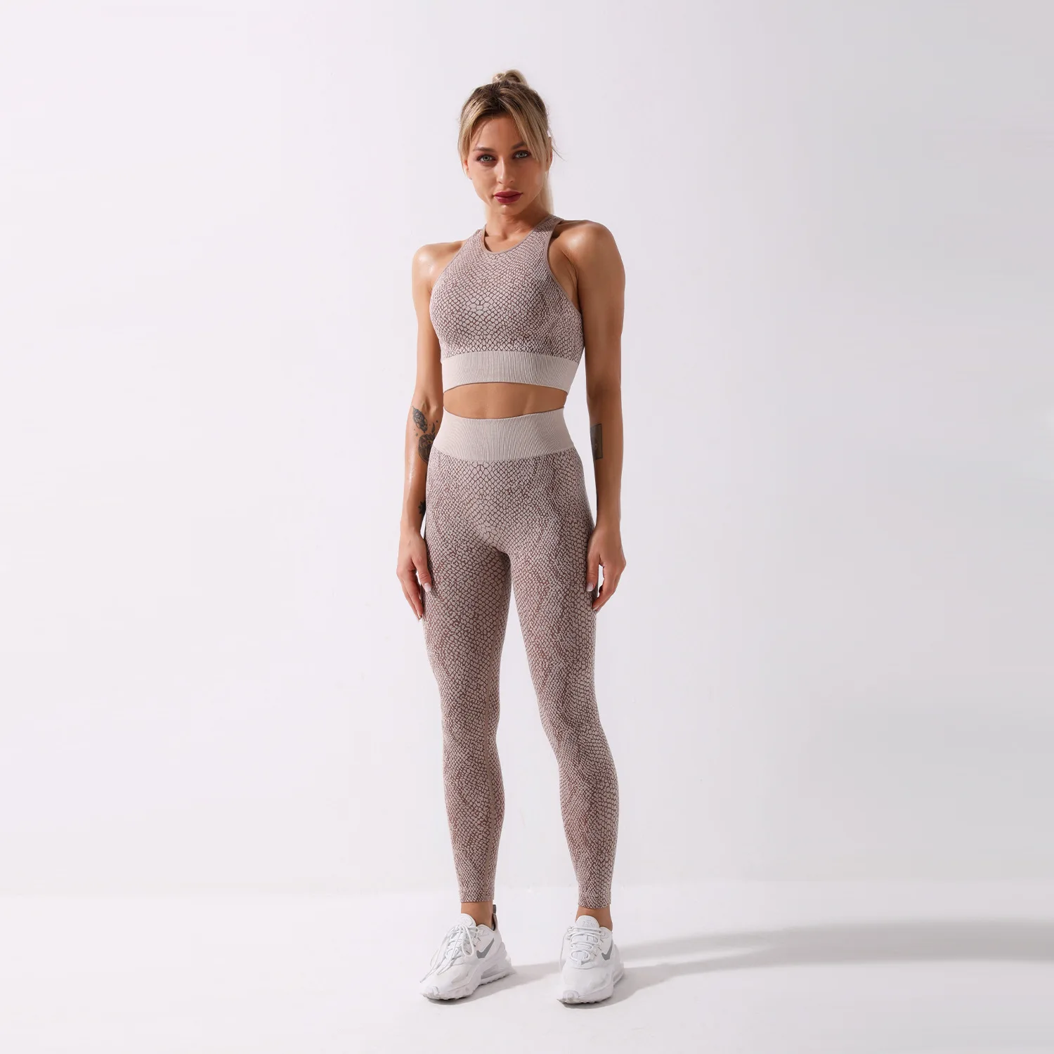

High Quality Running Set Women Sports Suit Seamless Yoga Suit Jogging Sportswear Serpentine Female Gym Fitness Tracksuit Clothes