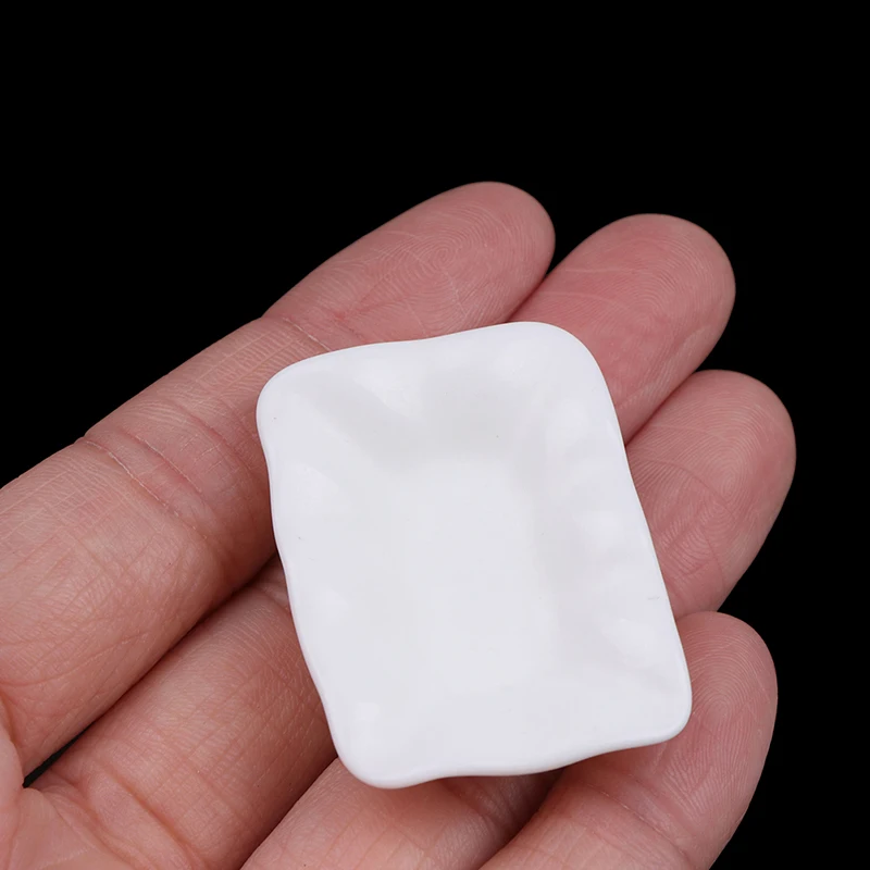 

10pcs Mini Kitchen Toys Doll house Trays Plates Doll Durable Food White Dishes Tableware Miniature Doll House Accessories