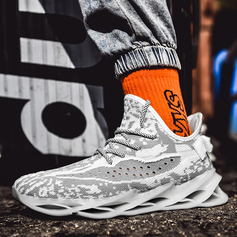 

Sneaker Hip Hop Men Sport Shoes Breathable Casual Sneakers Mens Fashion Low Top 2018 Slip On Trainers Hip Hop Man Sneaker White
