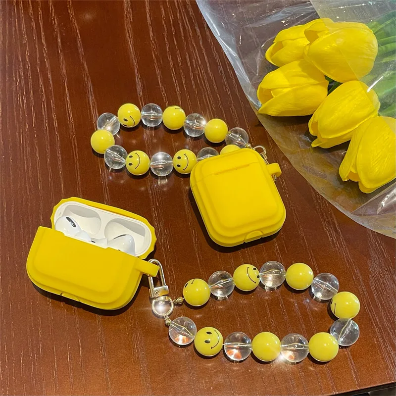 

Yellow Smiley Chain Silicone Earphone Cover For Airpods 1 2 Pro 3 Wireless Bluetooth Protective Cover Box Sweet Pendant Key Ring