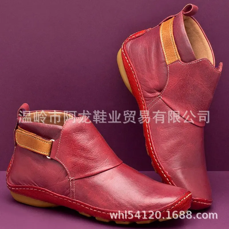 Женские ботинки на танкетке со шнуровкой короткие однотонные Винтажные плоской