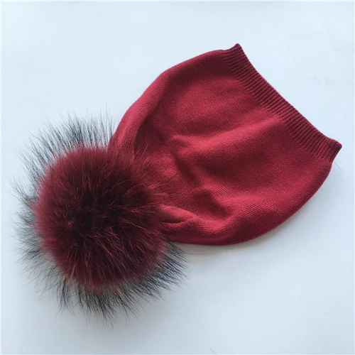 Red match fur Вязаная шапка из натурального меха енота с помпонами, женские шапки бини, кашемировая зимняя шапка, Женская хлопковая шапка Skullies, шерстяная шапка - Цвет: Red match fur