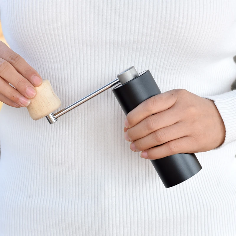 Мини ручная кофемолка портативная бытовые кофейные инструменты с титановым