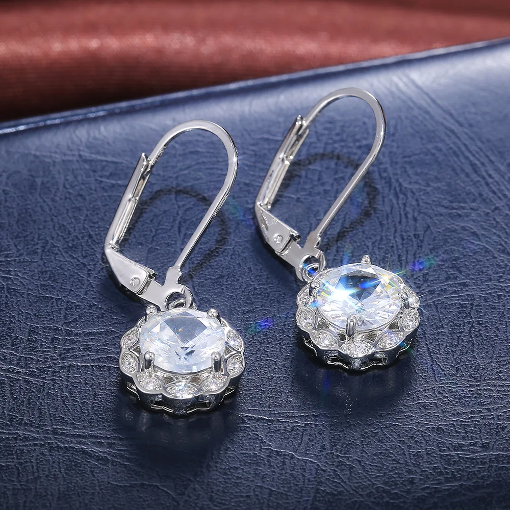

Luxury White Oval Zircon Earrings for Women Ear Jewelry Silvery Wedding Studs Earrings Ladies Simple Vintage