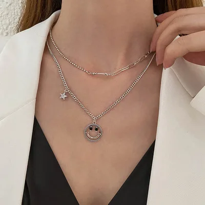 

New Star Pendant Couple Necklace Hip Hop Europe Smiley Necklace Fashion Pendant Jewelry For Men And Women 2021 Exquisite Style