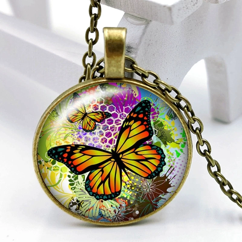 

2020 New Butterfly 3 Color Necklace Glass Convex Personality Star Butterfly Pendant Necklace Gift Wholesale