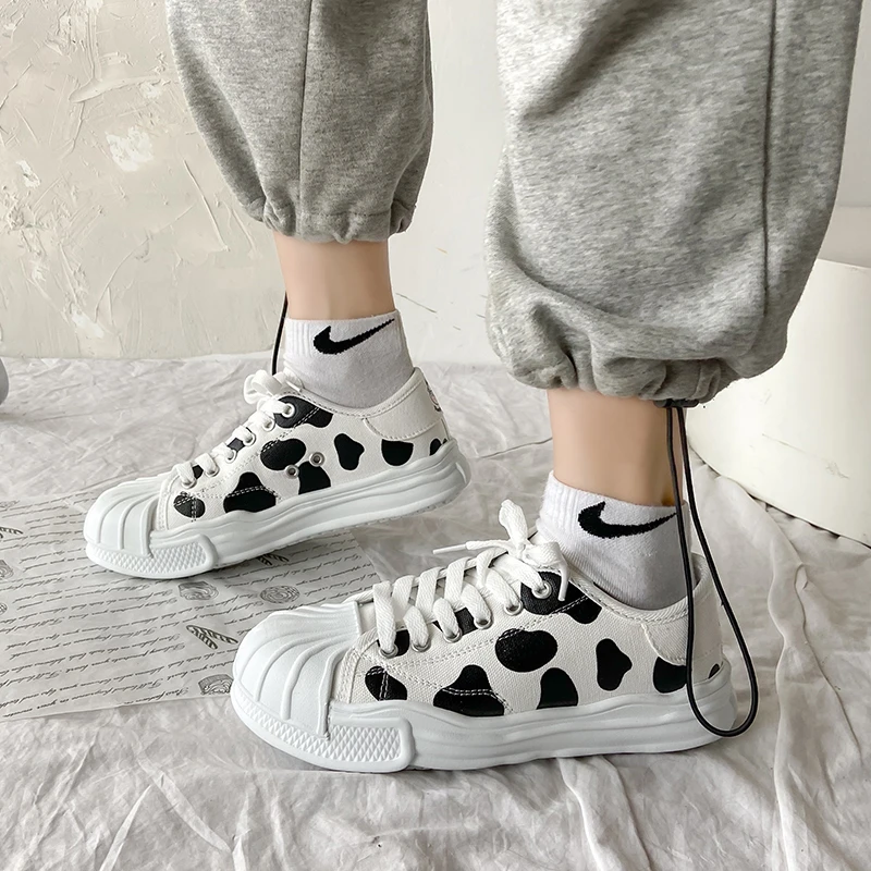

Fashion Platform Women's Canvas Vulcanize Shoes Trend Lace-up Print Casual Flats 2021 Designer Shoes Cute Women's Sneakers