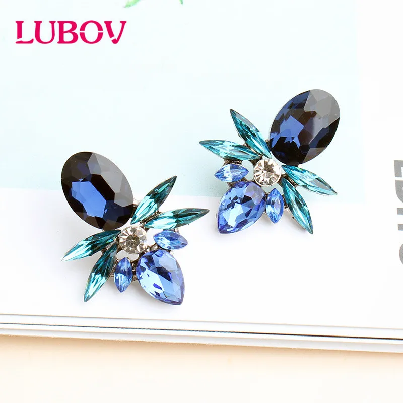 Серьги гвоздики LUBOV с кристаллами женские нестандартные прецизионные блестящие