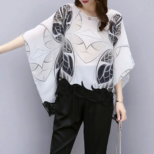 

Women 2020 Summer Chiffon Top Bat Sleeves Loose Casual Stitching Lace Printing Vintage Top Plus Size 5XL F33
