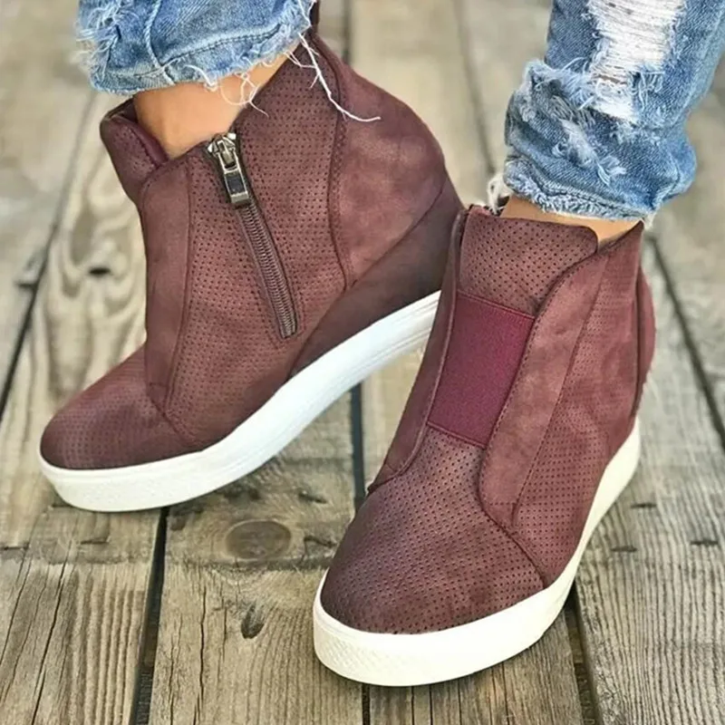 Повседневная обувь женская из мягкой кожи Сезон Зима высокие кроссовки на