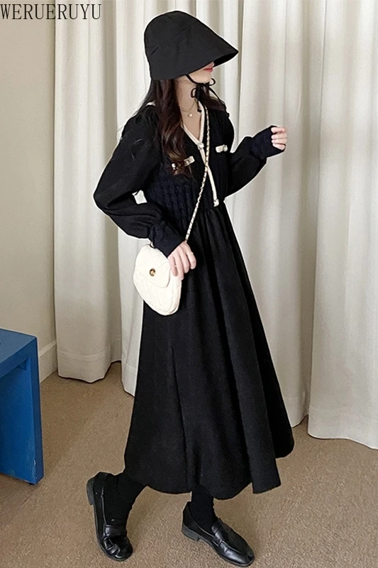 

WERUERUYU 2020 new autumn and winter women's European and American Hepburn style black retro V collar velvet dress