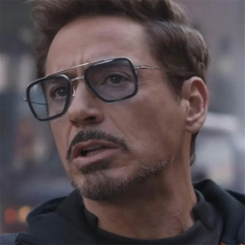 Железный человек Робер Дауни Jr очки человека-паука Человека-паука такого же