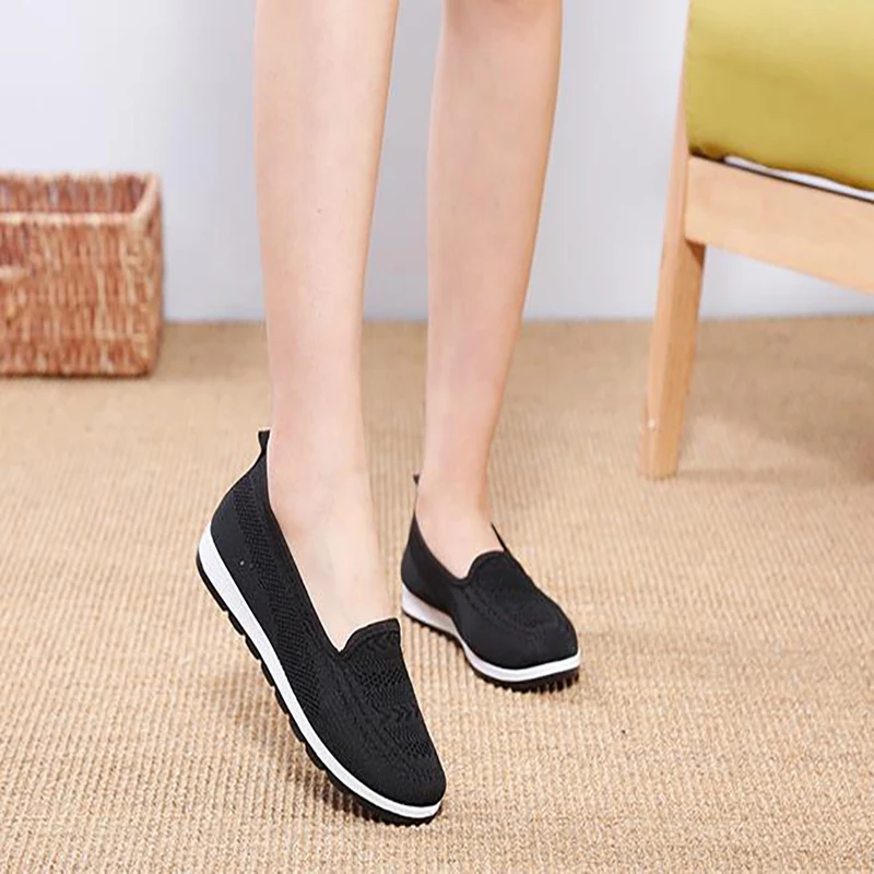 

Hot high quality casual cool wholesale 2021 middle-aged and old peoples casual soft sole mothers running shoes 13
