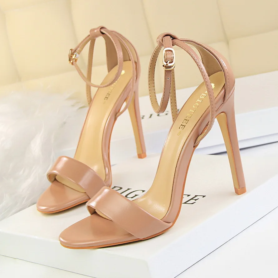 

2021 fashion sexy women's high-heeled sandals nightclub with slim and super high-heeled toe hollowed-out women's sandals